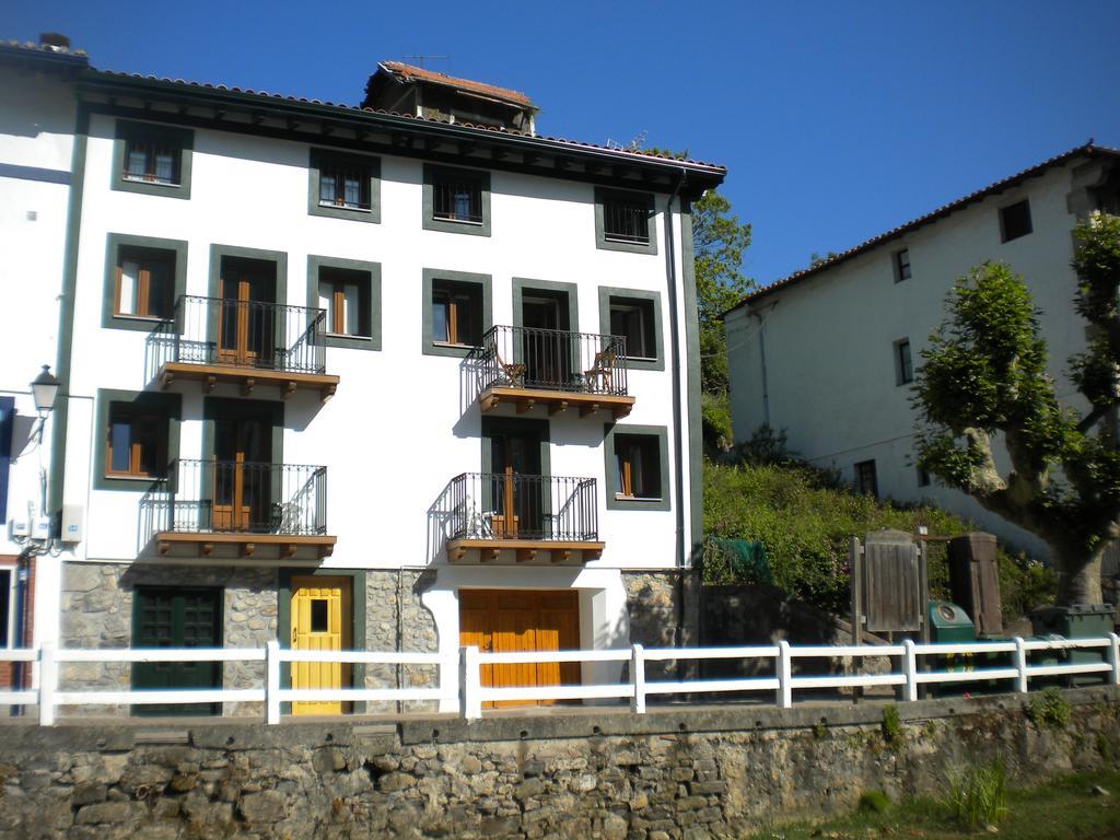 Apartmán Martina Lapiko Ea Exteriér fotografie